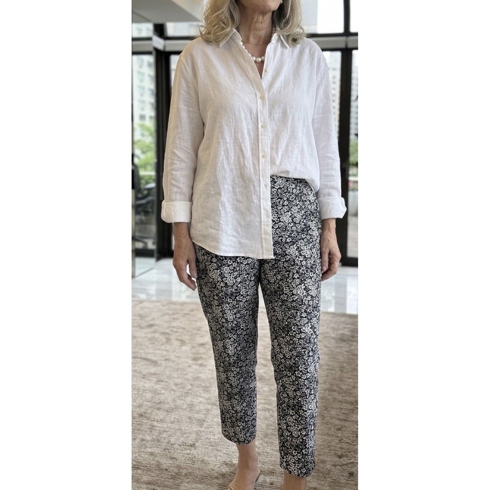 Black & White Floral Capri Pants Womens Sz 10 Capacity Lightweight Classic